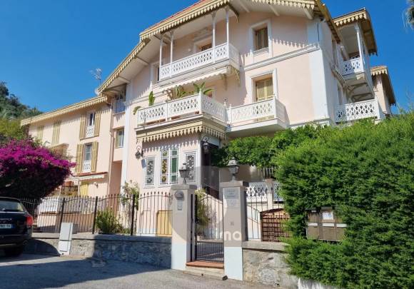 Esclusivo bilocale con terrazzo vista mare 